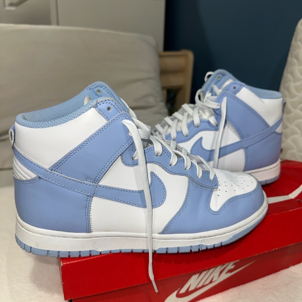 Nike White and Light Blue High-Tops